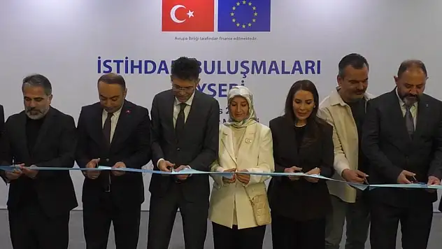 Kayseri'de İstihdam Fuarı kapılarını açtı