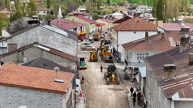 Kayseri'de o yol sil baştan! Büyükşehir'den 1,3 kilometrelik dev dokunuş