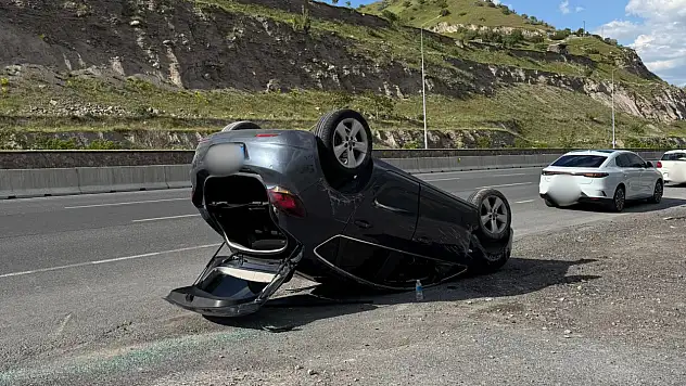 Kayseri'de otomobil devrildi: 1 kişi yaralandı