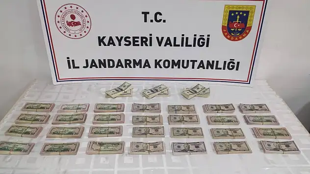Kayseri'de sahte dolar operasyonu: 8 milyon TL'lik sahte para ele geçirildi