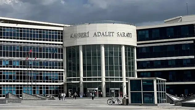 Kayseri'de uyuşturucu ticareti davasında tutukluluğa devam kararı