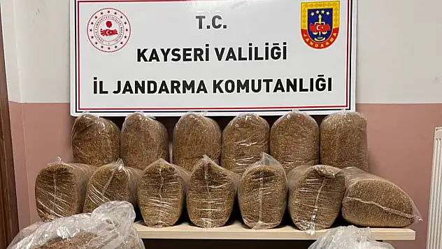 Kayseri'de yolcu otobüsünde uyuşturucu hap ve tütün yakalandı