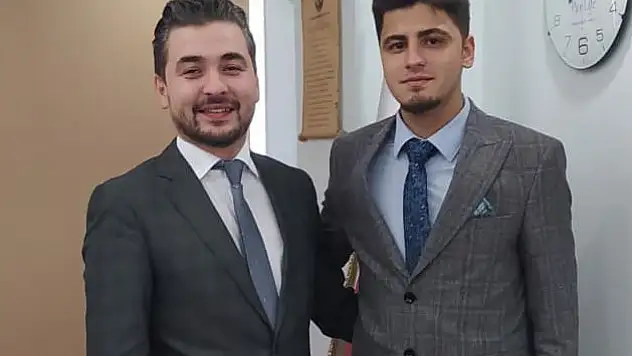 KAYSERİ ECZACI ODASI BAŞKANI AKIN: 'BAYRAĞI YUKARILARA TAŞIYACAĞIZ'