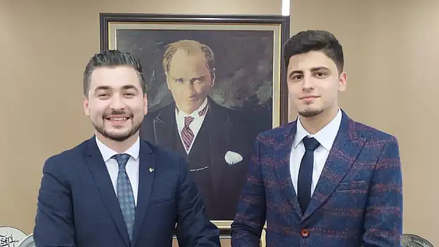 KAYSERİ ECZACI ODASI BAŞKANI AKIN: 'ECZACILARIN STOK YAPMA GİBİ BİR DURUMU SÖZ KONUSU DEĞİLDİR'