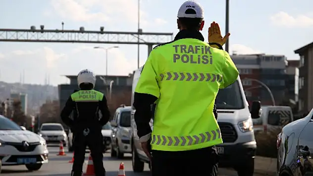 Kayseri Emniyeti bayram tedbirlerini artırdı
