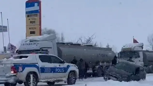 Kayseri-Kahramanmaraş yolu tipi nedeniyle ulaşıma kapandı
