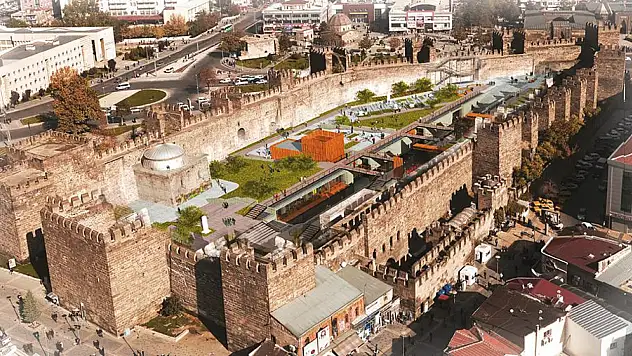 Kayseri kalesi yüzyıllardır ayakta