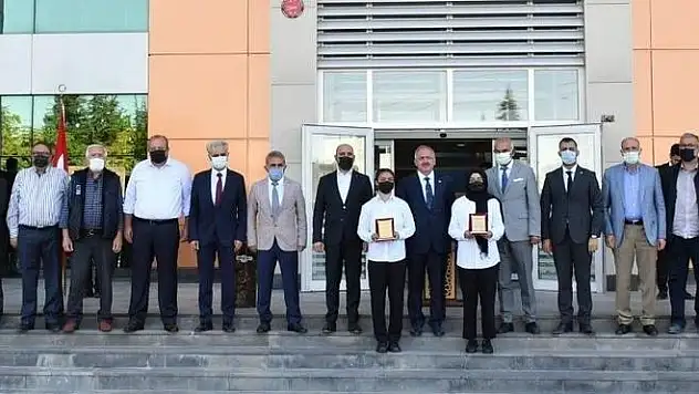 KAYSERİ OSB ÖZEL TEKNİK KOLEJİ YENİ EĞİTİM VE ÖĞRETİM YILINI TÖRENLE AÇTI