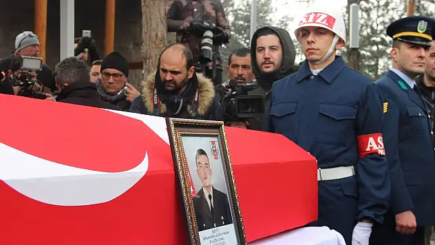 KAYSERİ, ŞEHİDİNİ SON YOLCULUĞUNA UĞURLADI