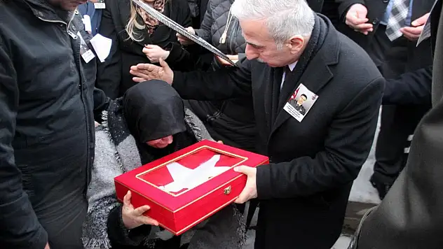 Kayseri Şehidini toprağa verildi