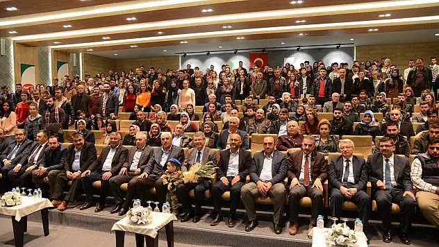 Kayseri Şeker bin 184 öğrenciye karşılıksız burs verecek