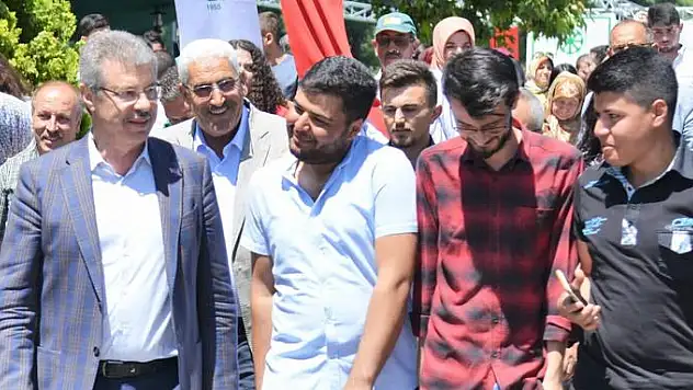 KAYSERİ ŞEKER'DEN 50 ÇOCUĞA ÜCRETSİZ EĞİTİM DESTEĞİ