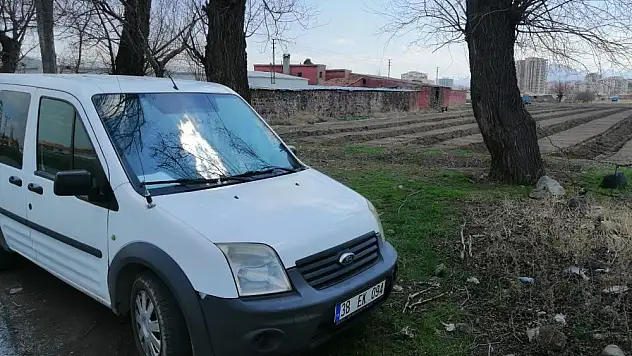 KAYSERİ'DE 15 YERİNDEN BIÇAKLANAN KADININ KİMLİĞİ TESPİT EDİLEMEDİ