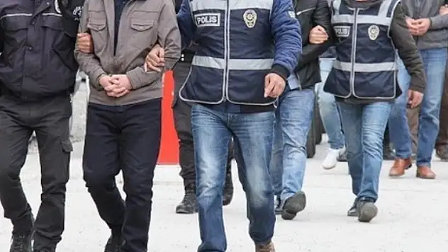Kayseri'de 2'si polis memuru 4 FETÖ sanığına hapis cezası