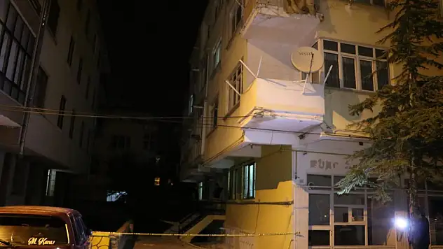 KAYSERİ'DE 3 KATLI BİNA KARANTİNAYA ALINDI