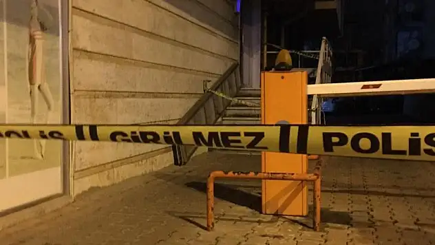 KAYSERİ'DE 7 KATLI APARTMAN KARANTİNAYA ALINDI!
