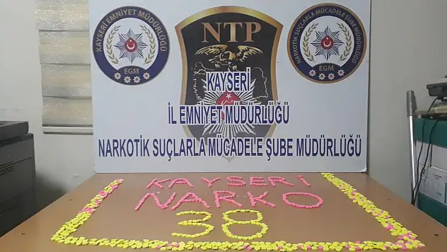 Kayseri'de 985 adet ekstazi hap ele geçirildi
