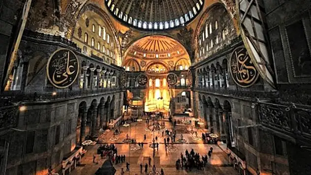 KAYSERİ'DE AYASOFYA İÇİN KURBAN KESİLDİ