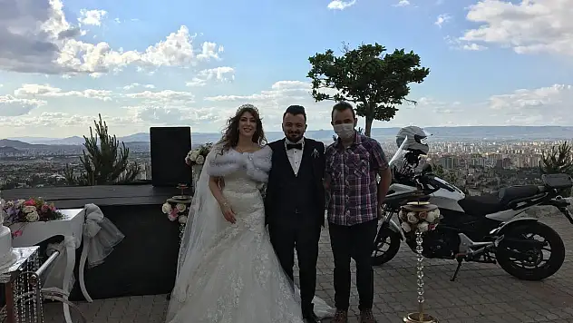 KAYSERİ'DE İLK ARABALI DÜĞÜN YAPILDI