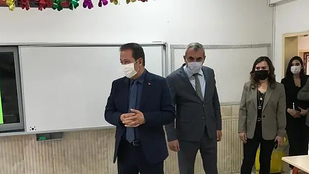 KAYSERİ'DE İLKOKULLARDA 'UYGULAMALI HİJYEN EĞİTİMİ' VERİLDİ