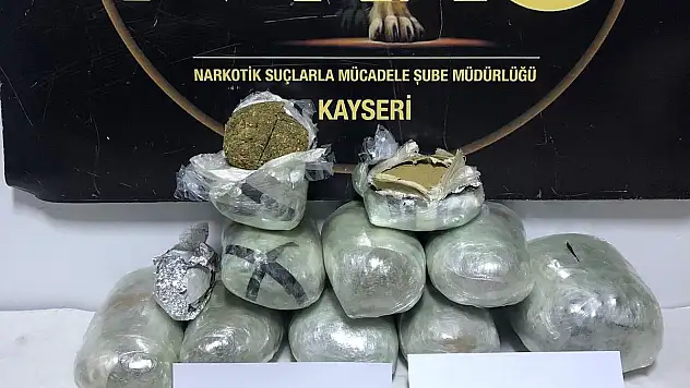 KAYSERİ'DE KARGO ARACINA UYUŞTURUCU OPERASYONU