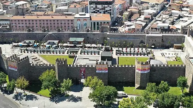 KAYSERİ'DE KAYSERİSPOR SEVİNCİ!