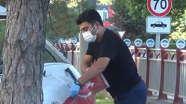 KAYSERİ'DE SAĞLIK ÇALIŞANININ 'TÜRK BAYRAĞI' HASSASİYETİ