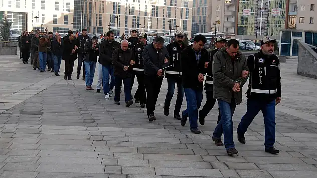 Kayseri'de 'sahte evrakla emeklilik' operasyonu: 22 gözaltı