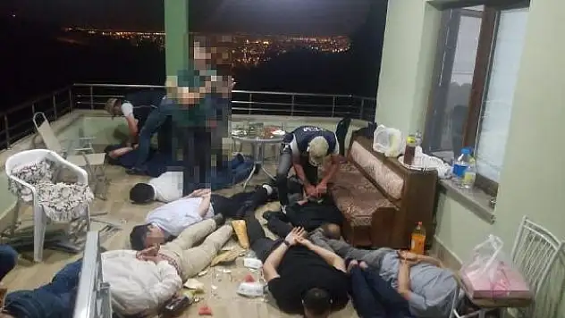 Kayseri'de toplantı yaparken yakalanan 10 FETÖ şüphelisi gözaltına alındı