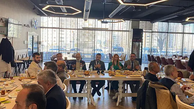 KAYSERİ'DE YAŞAYAN YOZGATLILAR KAHVALTI PROGRAMINDA BULUŞTU