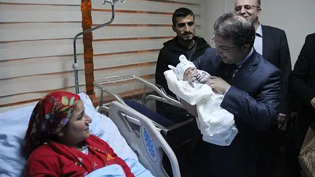 Kayseri'de yılın ilk bebeğine 'Mehmet' adı verildi