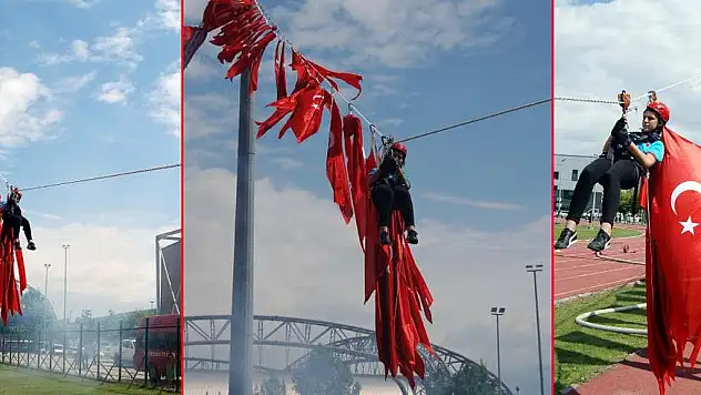 Kayseri'deki kutlamada bayrak şov