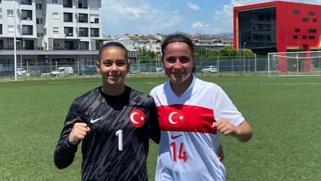 Kayserili sporcular Ayşe ve Hazal'ın da kadrosunda yer aldığı U16 Milli Takımı birinci oldu