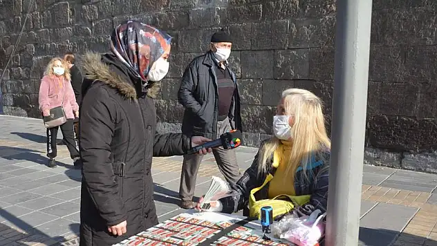 KAYSERİLİLER MİLLİ PİYANGO BİLETİNE YOĞUN İLGİ GÖSTERİYOR