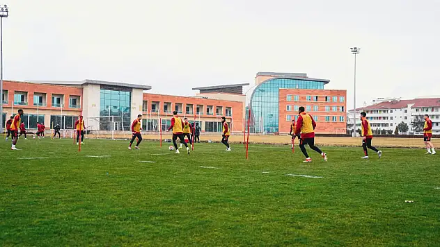 Kayserispor'da teknik direktör belirsizliği sürüyor
