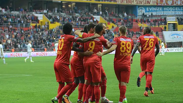 Kayserispor ikinci yarıda güldü .