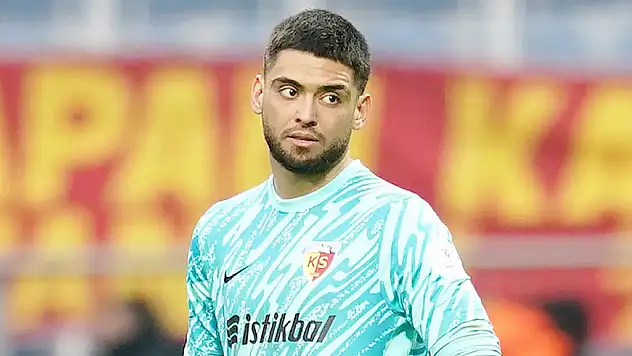 Kayserispor'un eski kalecisi Bilal Bayazit Beşiktaş yolunda