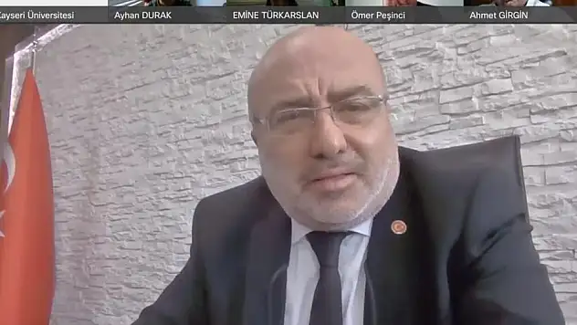 KAYÜ'DE 'SAĞLIK TURİZMİNDE AKREDİTASYON VE HİZMET KALİTESİ' SÖYLEŞİSİ DÜZENLENDİ