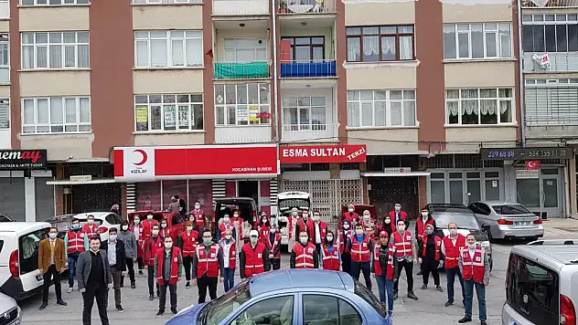 KBB GENÇLİK MECLİSİ VE KIZILAY YAŞLILARIN BAYRAMINI KUTLADI
