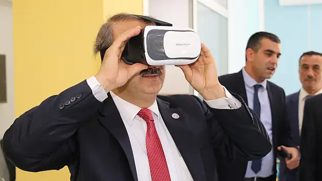 KENTSEL DÖNÜŞÜM'DE HAK SAHİPLERİ İLE GÖRÜŞMELER BAŞLADI