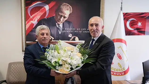 KESOB Başkanı Odakır mazbatasını aldı