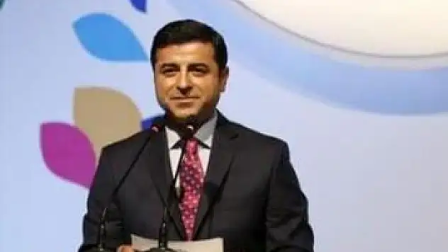 KOBANİ İDDİANAMESİ KABUL EDİLDİ! SELAHATTİN DEMİRTAŞ'IN ARASINDA OLDUĞU 108 KİŞİ YARGILANACAK
