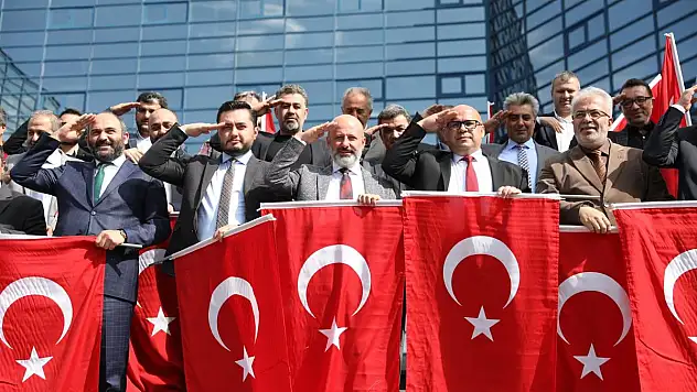 KOCASİNAN BELEDİYE MECLİSİ HAREKATIN YANINDA