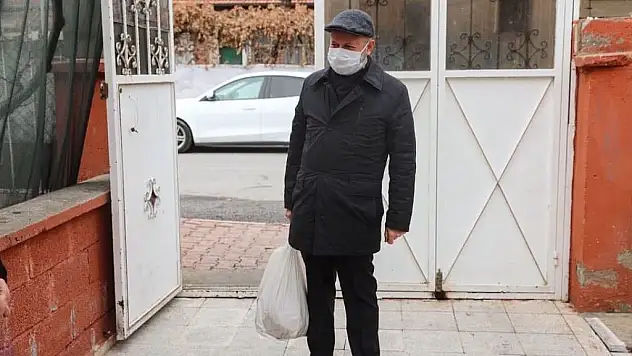 KOCASİNAN BELEDİYESİ'NDEN İHTİYAÇ SAHİPLERİNE 3 TON SÜT