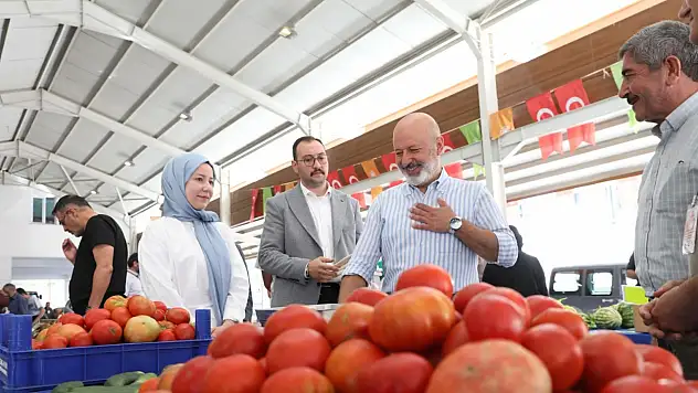 Kocasinan Ekolojik Pazar'da 2025 yılında 171 ton organik ürün satıldı