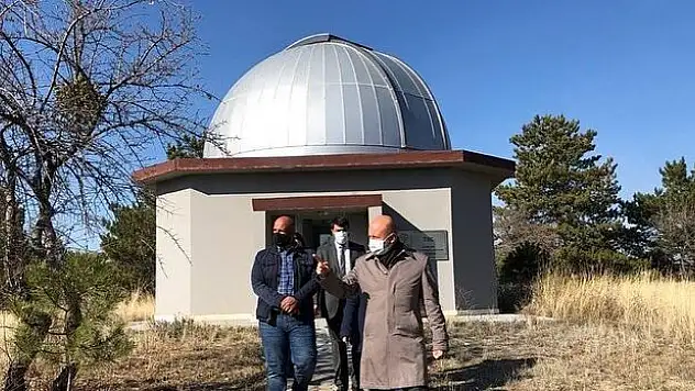 KOCASİNAN, GÖK GÖZLEM EVİ İLE GÖZÜ DAHA YÜKSEKLERDE