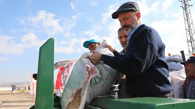 KOCASİNAN'DA TARIMA DESTEK DEVAM EDİYOR