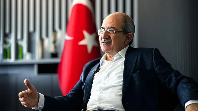 Köklerini koruyarak büyümek: Kemal Tekden'in hikayesi