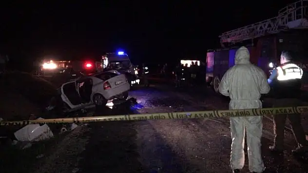 Kontrolden Çıkan Otomobil Miksere Çarptı: 2 Polisimiz Şehit Oldu