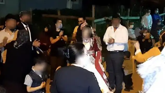 KORONA VİRÜS TAŞIYAN KAYNANA DÜĞÜNDE HERKESE VİRÜS BULAŞTIRDI